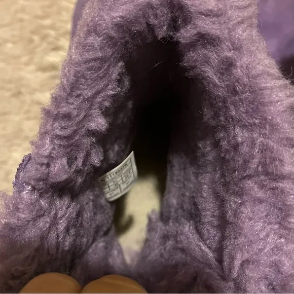 UGG Kids Lavender Stripe Bailey Bow suede Boots Sz 4