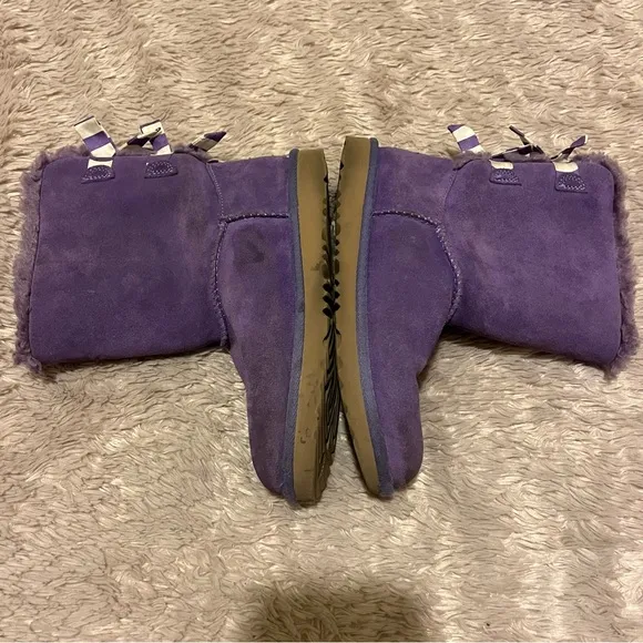 UGG Kids Lavender Stripe Bailey Bow suede Boots Sz 4