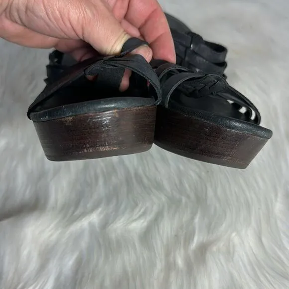 UGG Mattie Black Leather Platform Clogs Mules Sz 9.5