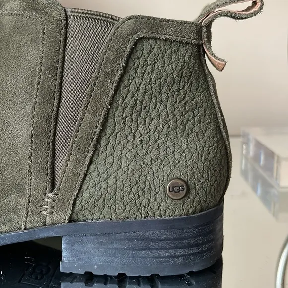 UGG Mcclaire ankle boots soft suede green booties