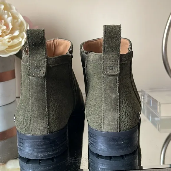 UGG Mcclaire ankle boots soft suede green booties