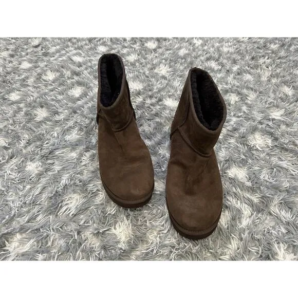 Ugg Men's Classic Mini Short Brown Boots Size 18 1006523