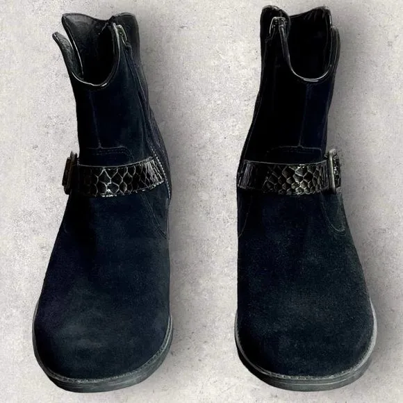 UGG MILNOR Black Suede Snake Strap Ankle Boots with Zipper Size 8 NEW
