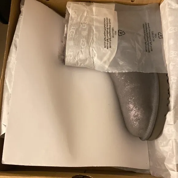 UGG Mini Bailey Bow Glimmer Boots