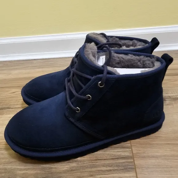 UGG Neumel boots, navy, size US 11