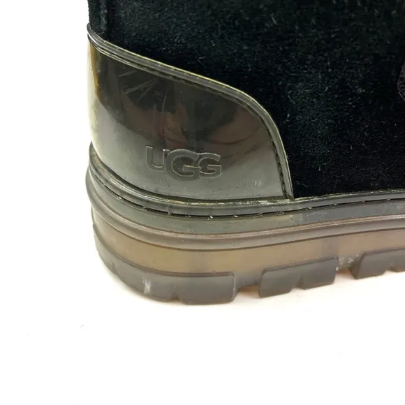 UGG Neumel Clear Chukka Boots Black Suede Shearling Lined size 8
