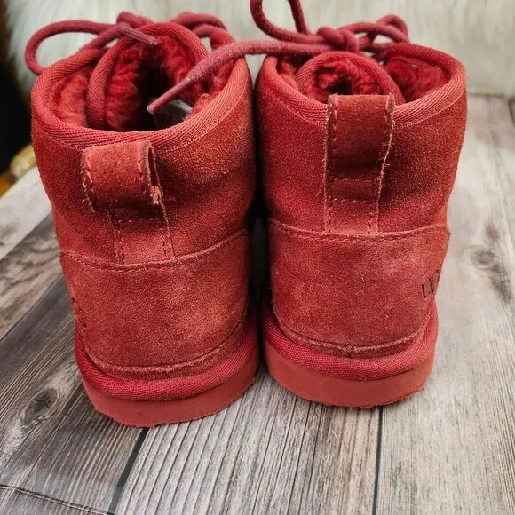 UGG Neumel Chukka Lace-up Red Suede Sherpa-lined Boots #3236 SZ 7
