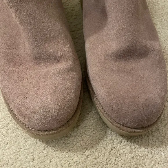 UGG Shala Suede Ankle Boots size 9.5