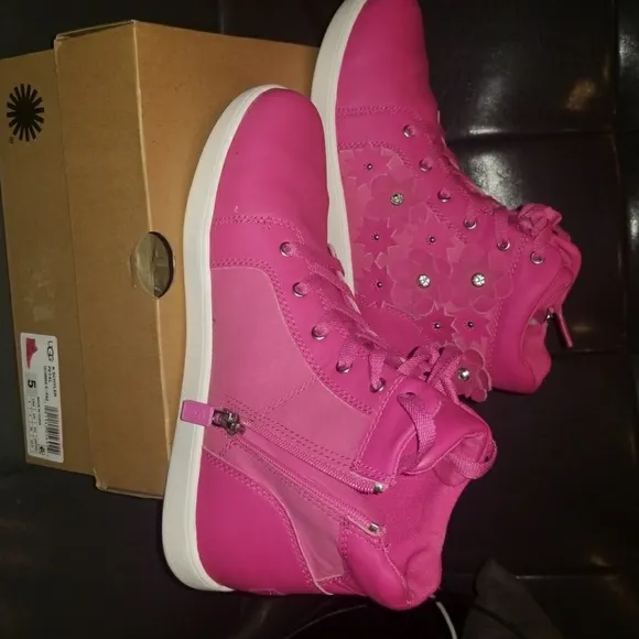 Ugg shoes kids # 5.0