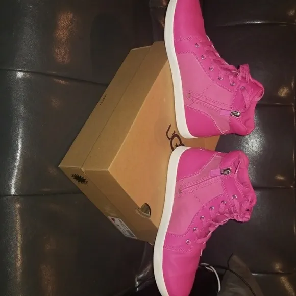Ugg shoes kids # 5.0