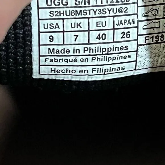 UGG Solid Black Fabric W/ Leather Trim Slip On Casual Shoes US Size 9