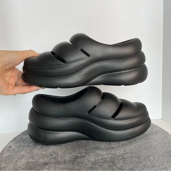 Ugg Sport Yeah Black Rubber Shoes Clogs Sandals 7