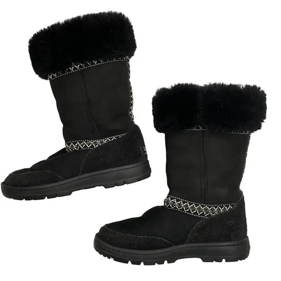 UGG SUNDANCE REVIVAL WOMENS BOOTS Black suede ebroidered sheepskin women’s 6