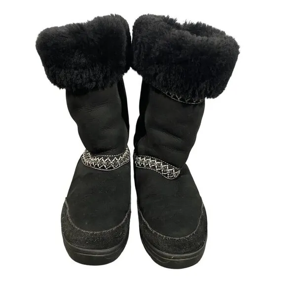 UGG SUNDANCE REVIVAL WOMENS BOOTS Black suede ebroidered sheepskin women’s 6