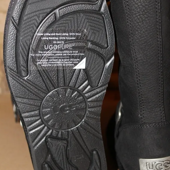 UGG SUTTER MOTO LEATHER BUCKLE‎ BOOTS