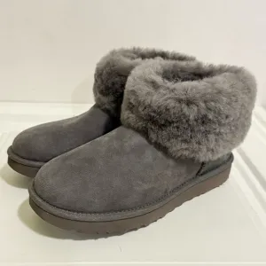 Ugg women Classic Mini Fluff new