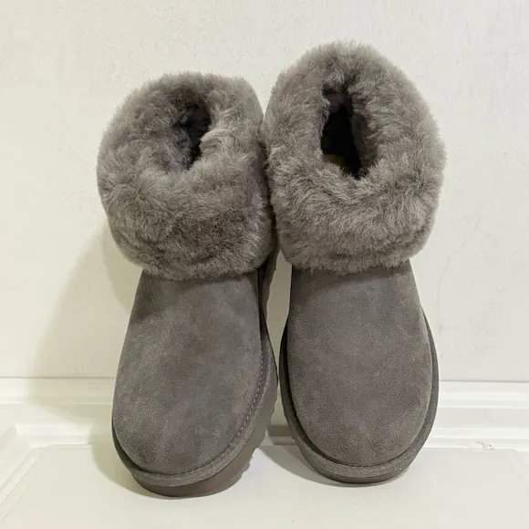 Ugg women Classic Mini Fluff new