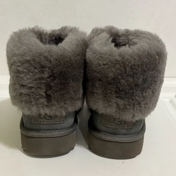 Ugg women Classic Mini Fluff new