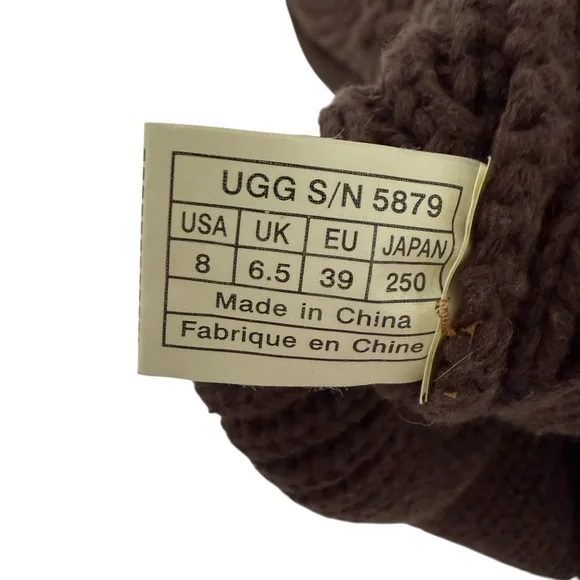 UGG Women’s Brown Classic Argyle Knit Boots  size 8  NEW