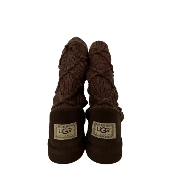 UGG Women’s Brown Classic Argyle Knit Boots  size 8  NEW
