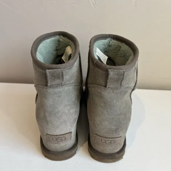 UGG Women's Classic Femme Mini Wedge Boot, Gray US 9.5 Classic Winter Brown Slip