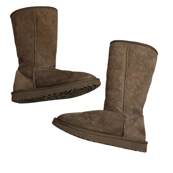 UGG Women’s Classic Tall II Boots Chocolate