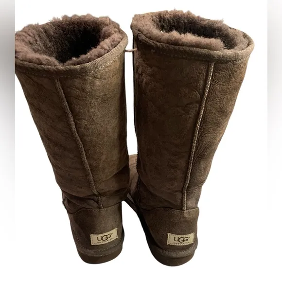 UGG Women’s Classic Tall II Boots Chocolate
