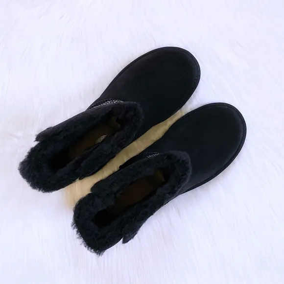 UGG Women’s Classic UGG Gem Mini Black Suede Boots