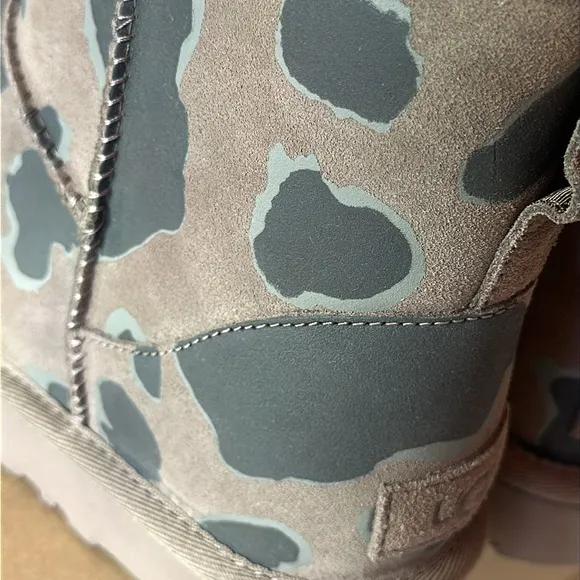 UGG Womens Classic Ultra Mini Appaloosa Sz 7