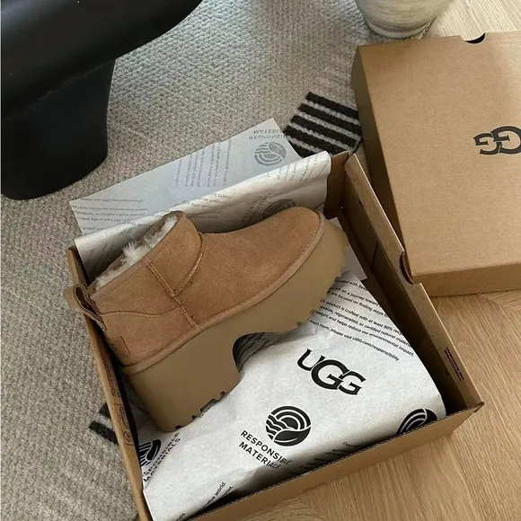 UGG Womens Classic Ultra  New Heights in Chestnut Suede