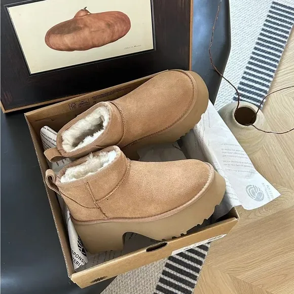 UGG Womens Classic Ultra  New Heights in Chestnut Suede