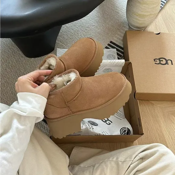 UGG Womens Classic Ultra  New Heights in Chestnut Suede
