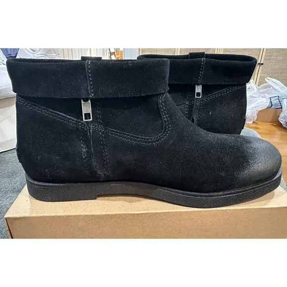 Ugg Women's Josephine Cuff Black Boots Size 8 NWOT Suede Upper Side Zipper