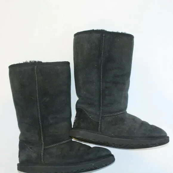 UGG Youth Sz 4 Classic Tall Black Suede Shearling Lined Pull On Mid Calf Boots