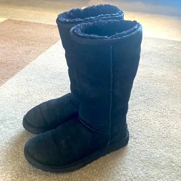 Uggs Australia classic Tall Essential Boots