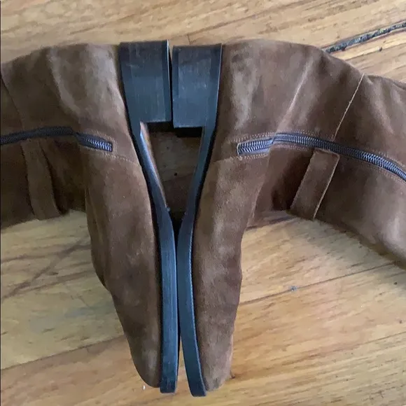 Ugo bacci suede boots