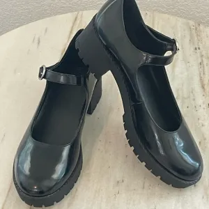Urban Outfitters shoes Mary Jane platform sz 8 NWOB black patent leather