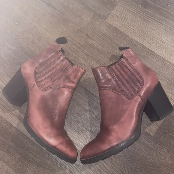 Vagabond Shoemakers Leather Rustic Brown Bootie