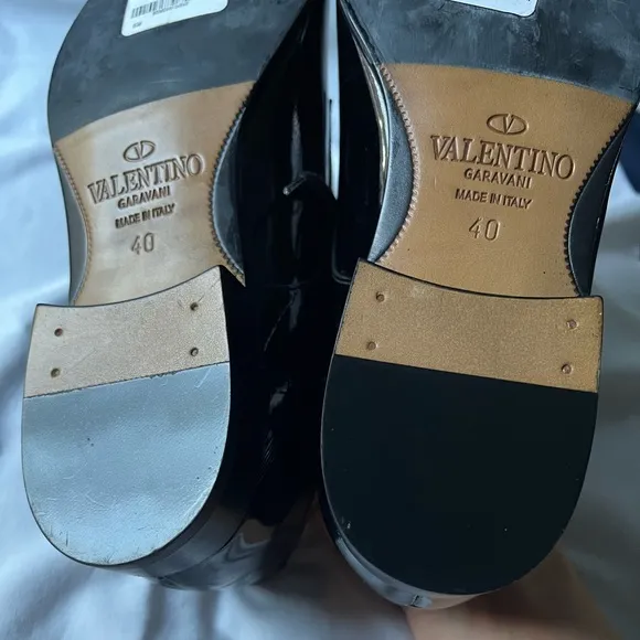 Valentino Garavani patent-leather Oxford shoes 40