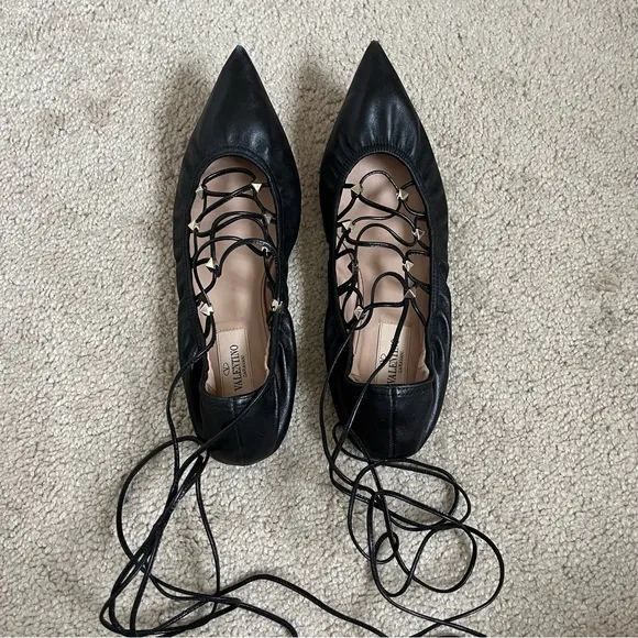 Valentino Garavani Rockstud Lace-Up Black Leather Pointed Ballerina Flats 36.5