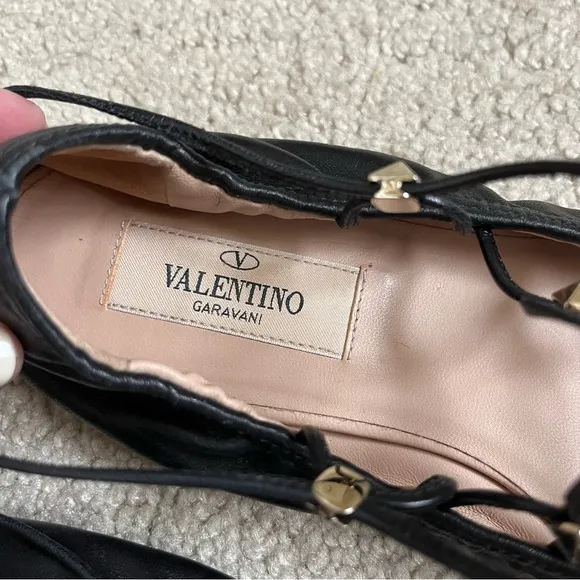 Valentino Garavani Rockstud Lace-Up Black Leather Pointed Ballerina Flats 36.5