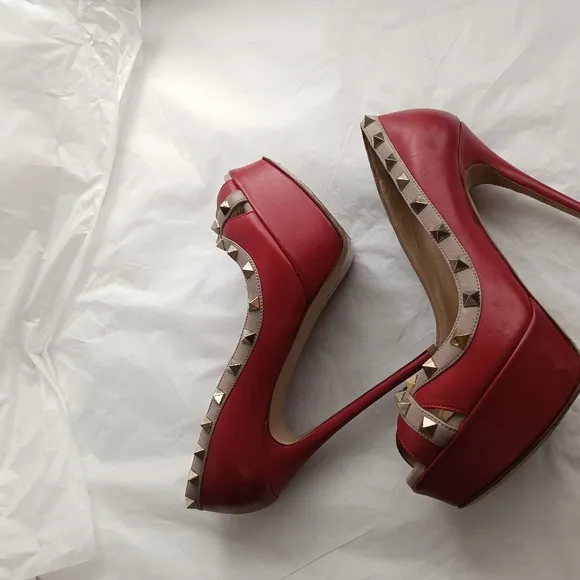 VALENTINO Rockstud Peep Toe  High Heels size 36
