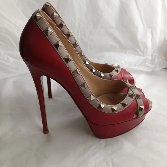 VALENTINO Rockstud Peep Toe  High Heels size 36