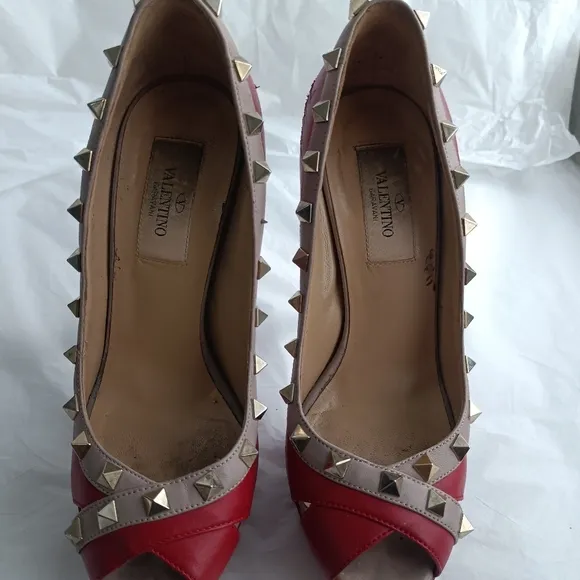 VALENTINO Rockstud Peep Toe  High Heels size 36
