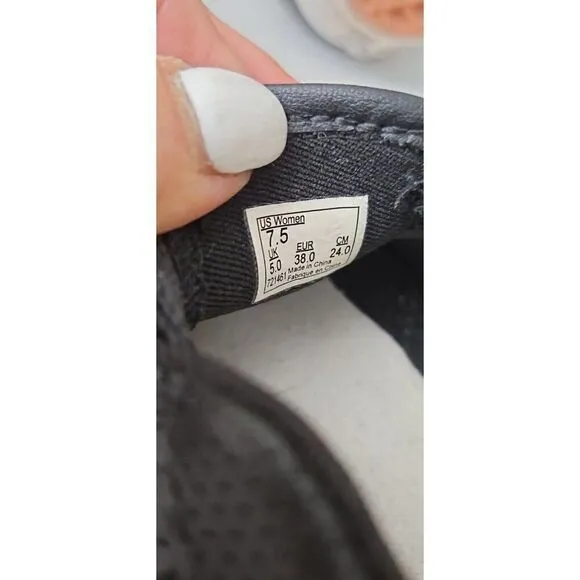 Vans &quot;Era&quot; Off The Wall Low Top Skate Shoes Black Leather Women's 7.5 Men's 6