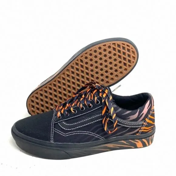 VANS ComfyCush Old Skool Canvas Black Orange Low VN0A5DYC9KH Women's Skate Shoes