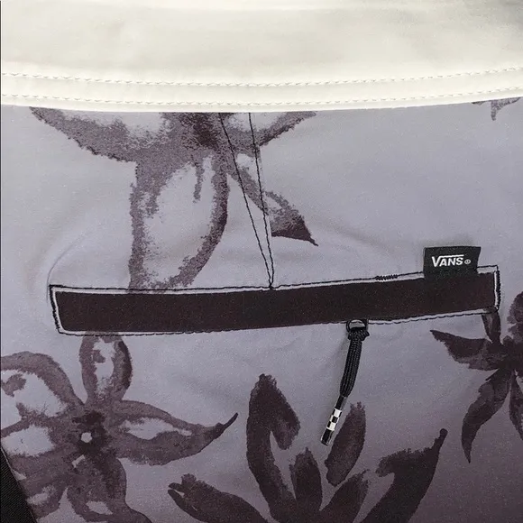 💙VANS ERA BOARDSHORT SWIM SHORTS BLACK/WHITE NEW