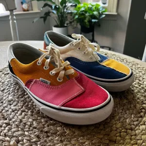 VANS ERA Patchwork WOMENS 7 Men’s  5.5