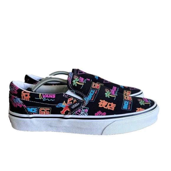 Vans Market Classic Slip On Unisex Skate Shoe Size 9.5 or 8 SKU#2549