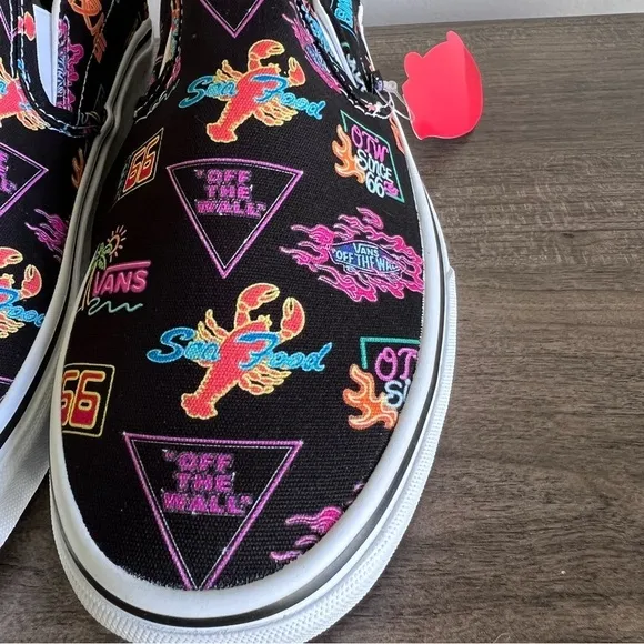 Vans Market Classic Slip On Unisex Skate Shoe Size 9.5 or 8 SKU#2549